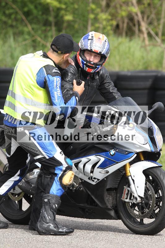 Archiv-2025/10 23.04.2025 Cornu Master School ADR/rot-rouge/49